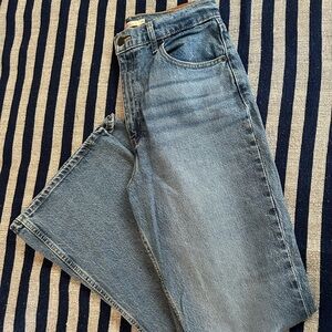 Levi’s 70 Ribcage High-waisted Jeans - Vintage wash